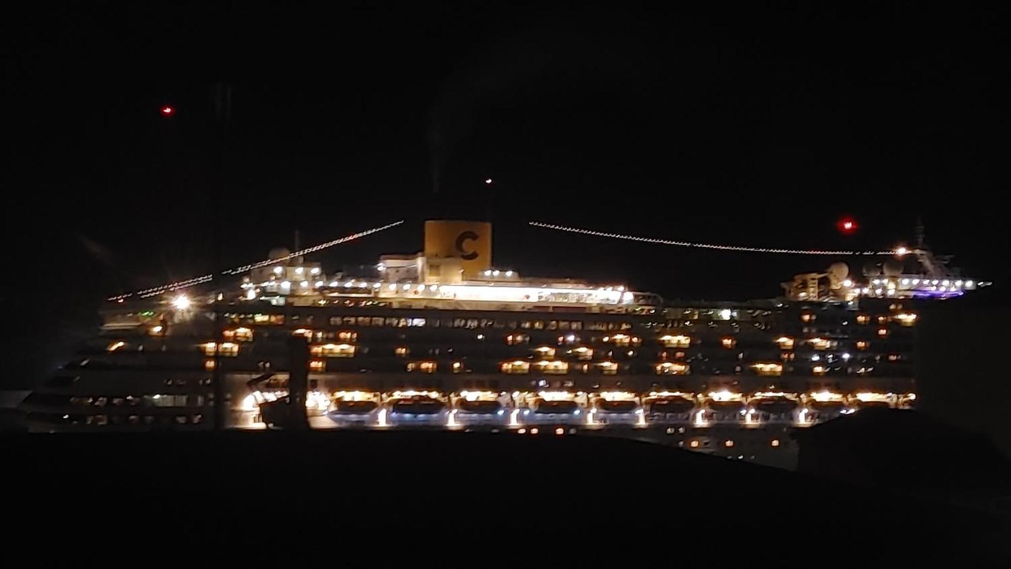 Attico Sul Porto Di Catania E Vista Vulcano Exterior photo